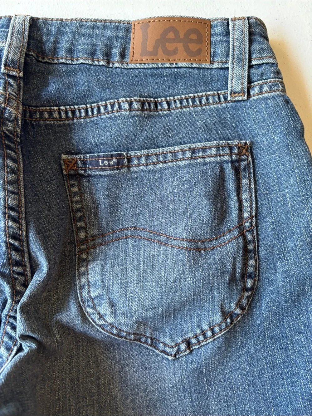 Lee relaxed capri